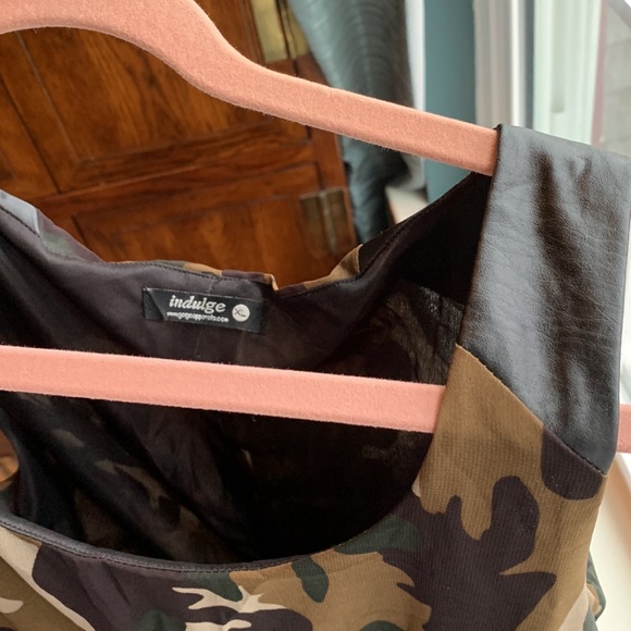 Indulgence Camo High-Low scoop neck dress size XL - Picture 3 of 3